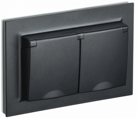 IEK BRITE Черный Розетка 2-м с/з с защ шторк и крышк 16А в сборе IP44 РСбш12-3-44-БрЧ
