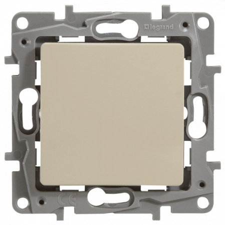 Legrand Etika Сл.кость Выключатель 1-клавишный 10А, винт. клем.