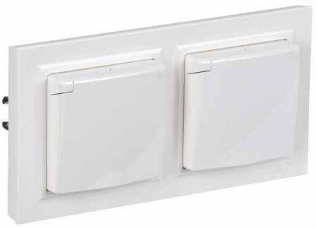 IEK BRITE Белый Розетка с кр. 16А IP44 РСбш10-3-44-БрБ в сборе